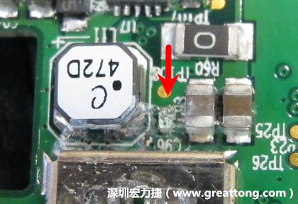 電路板疑似腐蝕氧化，懷疑電流異常過(guò)熱造成