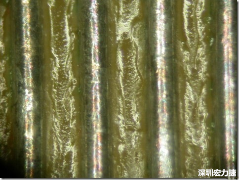 經(jīng)過(guò)168小時(shí)的高溫高濕環(huán)境實(shí)驗(yàn)后，此錫膏的SIR最低還可達(dá)到150,000,000 ohms，取LOG10為108.176，此錫膏的SIR雖然比較低，但是吃錫狀況明顯好很多，只是助焊劑明顯殘留