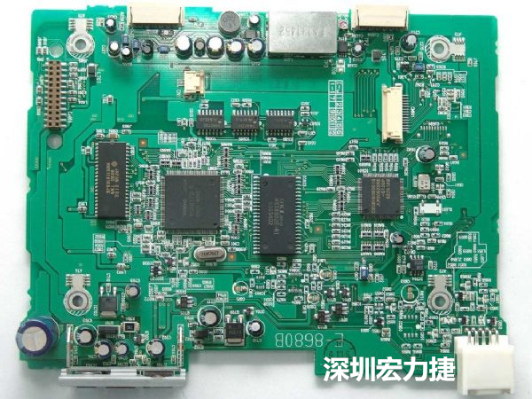 大面積PCB若電子元器件數(shù)量多、重量較重，板材強(qiáng)度不夠時(shí)容易產(chǎn)生PCB中央部凹陷問題。