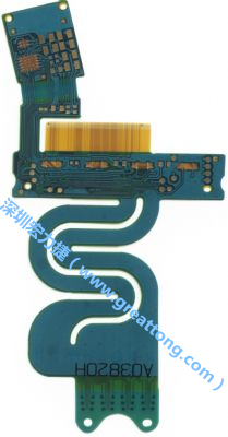 針對需要大幅撓曲應用的特殊結構造型，F(xiàn)PCB可進行彈性雷射裁型，讓FPCB材料的撓曲能力更佳。